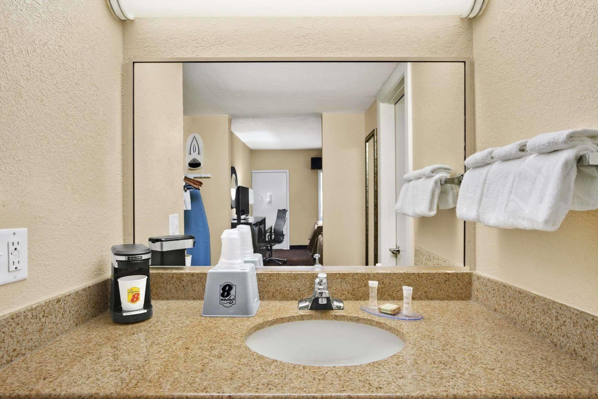Quality Inn Asheville Downtown Tunnel Rd Экстерьер фото